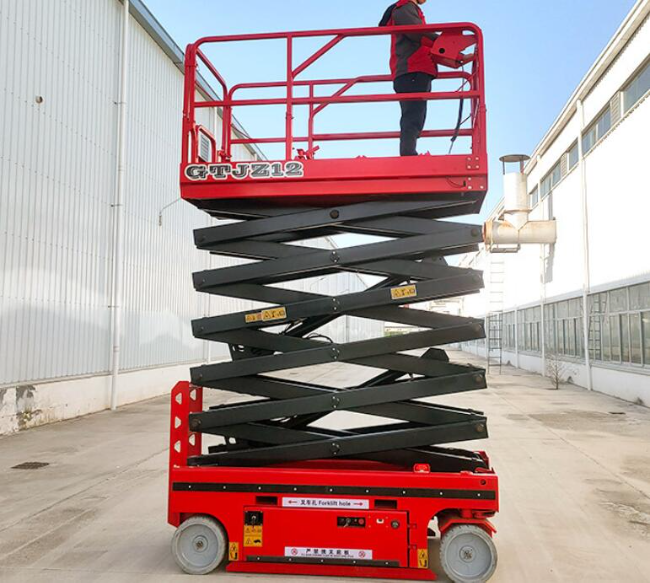 阿克苏自行走移动式升降机